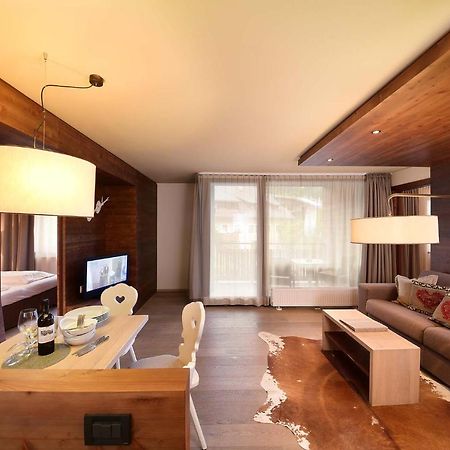 Ariston Dolomiti Residence Dobbiaco Exterior foto