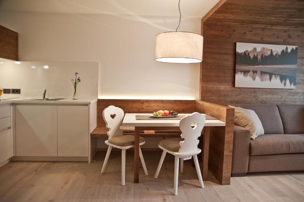 Ariston Dolomiti Residence Dobbiaco Exterior foto