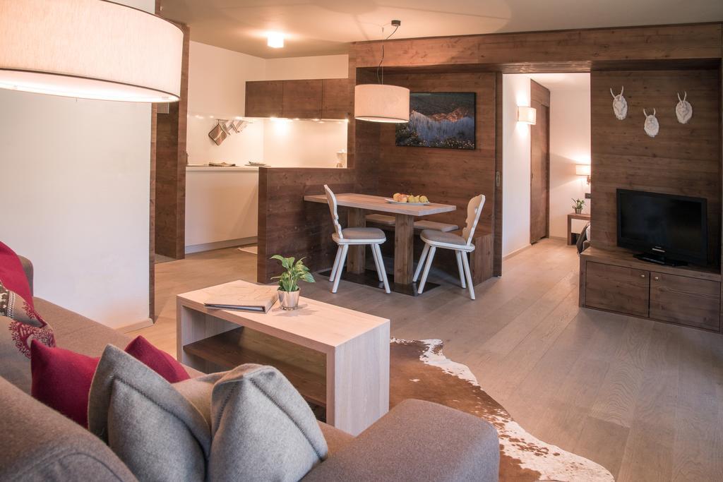 Ariston Dolomiti Residence Dobbiaco Exterior foto