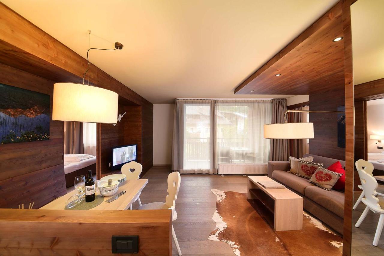 Ariston Dolomiti Residence Dobbiaco Exterior foto